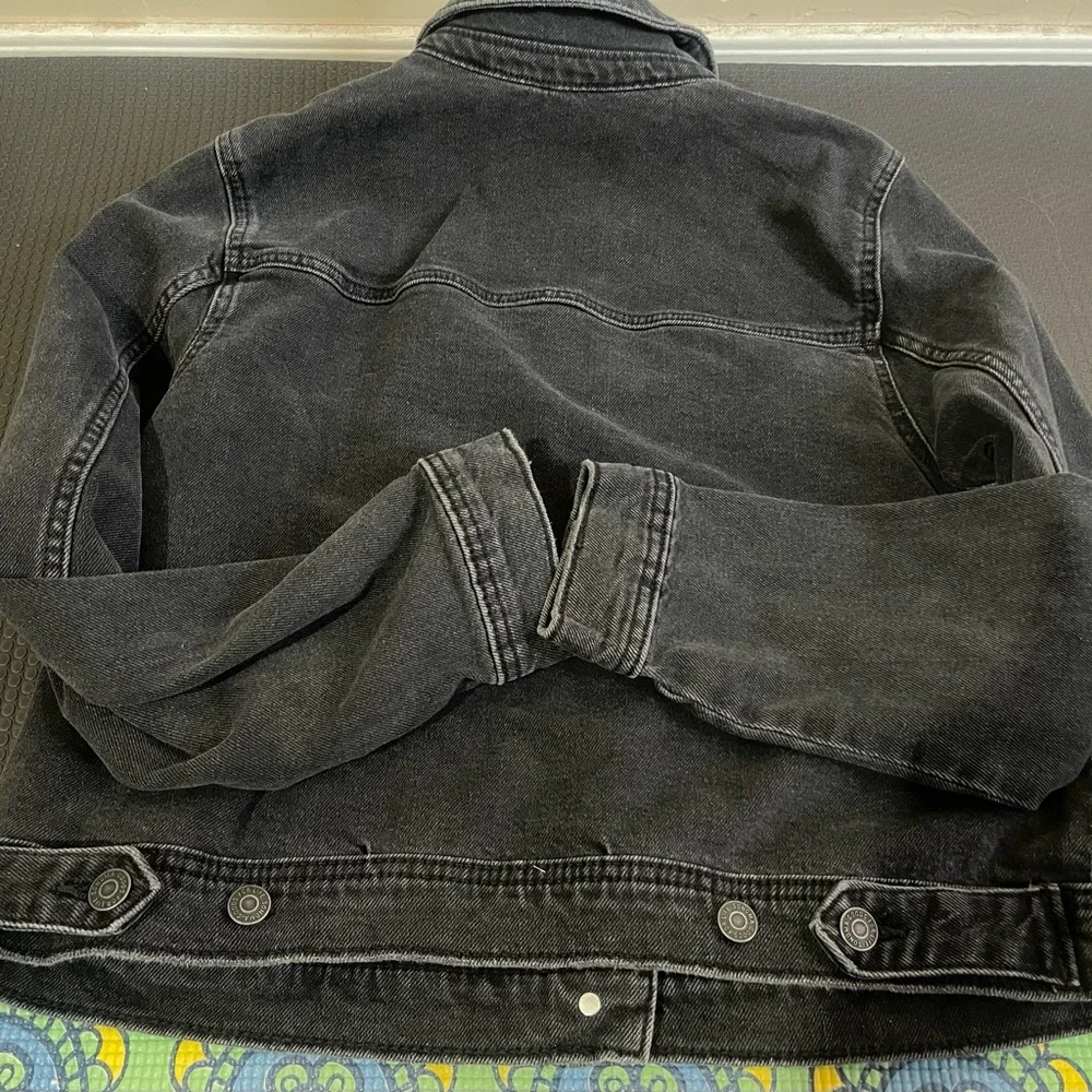 Denim jean Black jacket. Regular fit women’s/juniors  - Picture 2 of 5